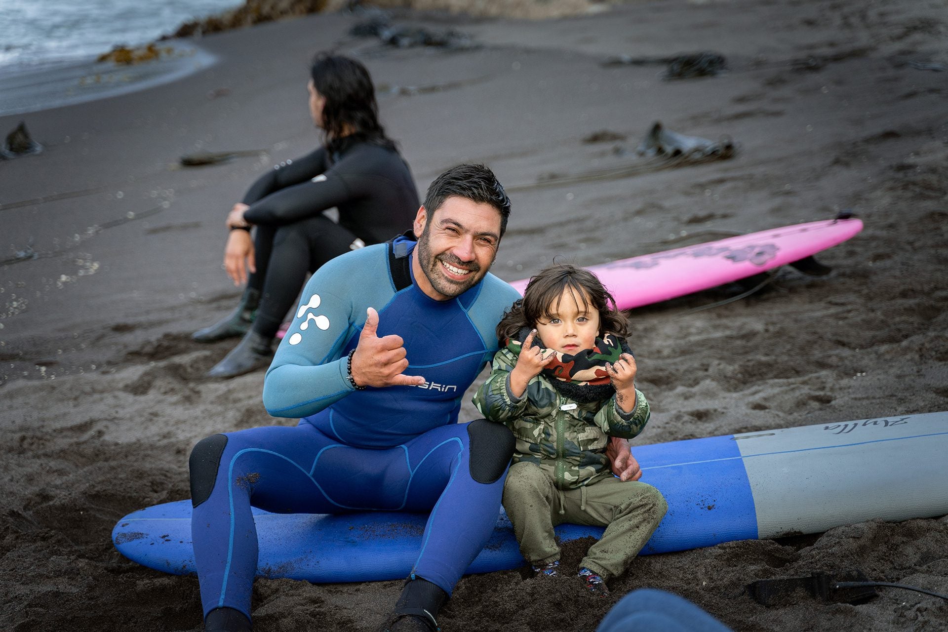 ¿Cómo iniciar a los niños en el surf?